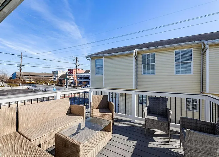 Parrot Bay 37 Ocean City